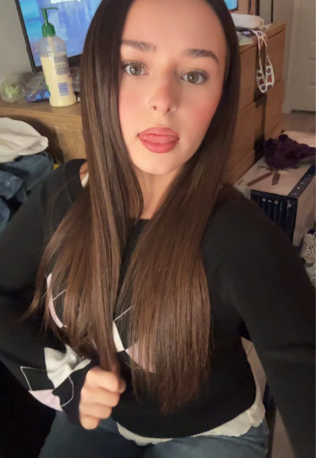 @anaceli
