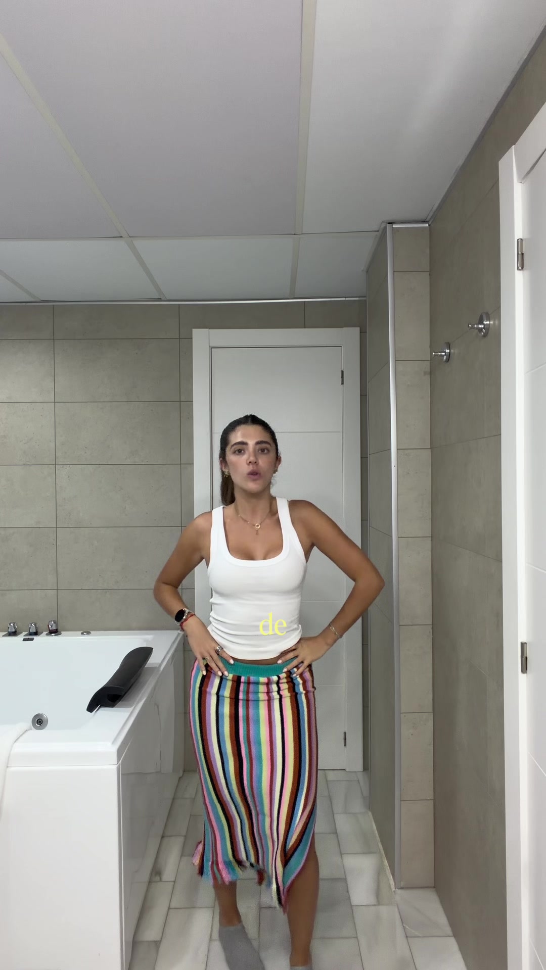 @Mar&iacute;a Elvira