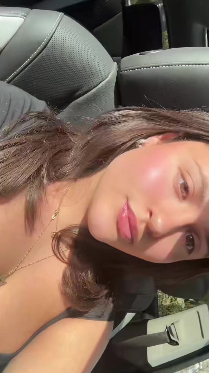 @JR😚