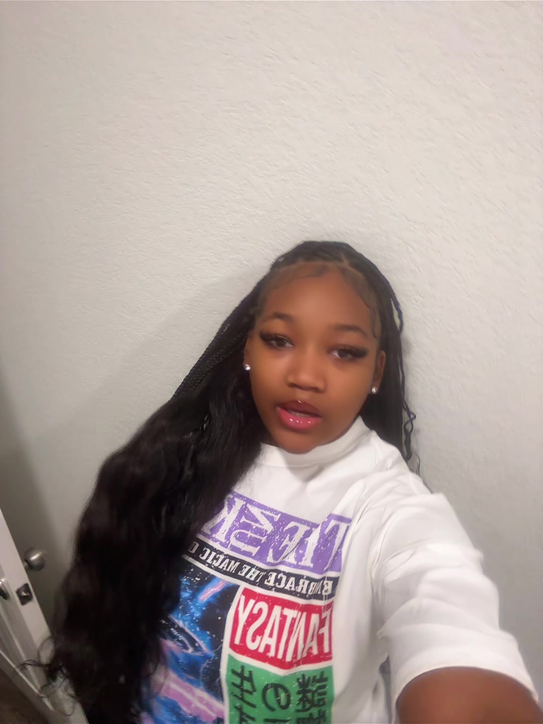 @theeziahmariee