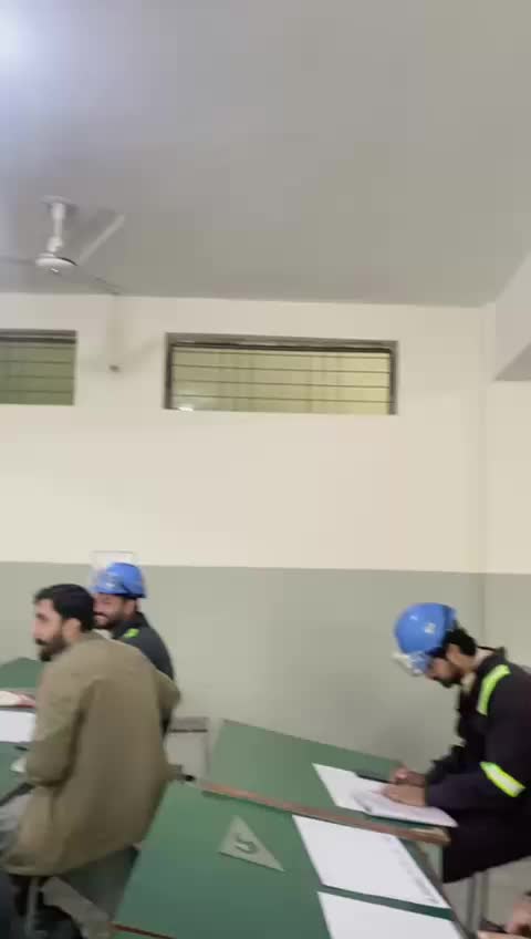 @Muzamil Hayat