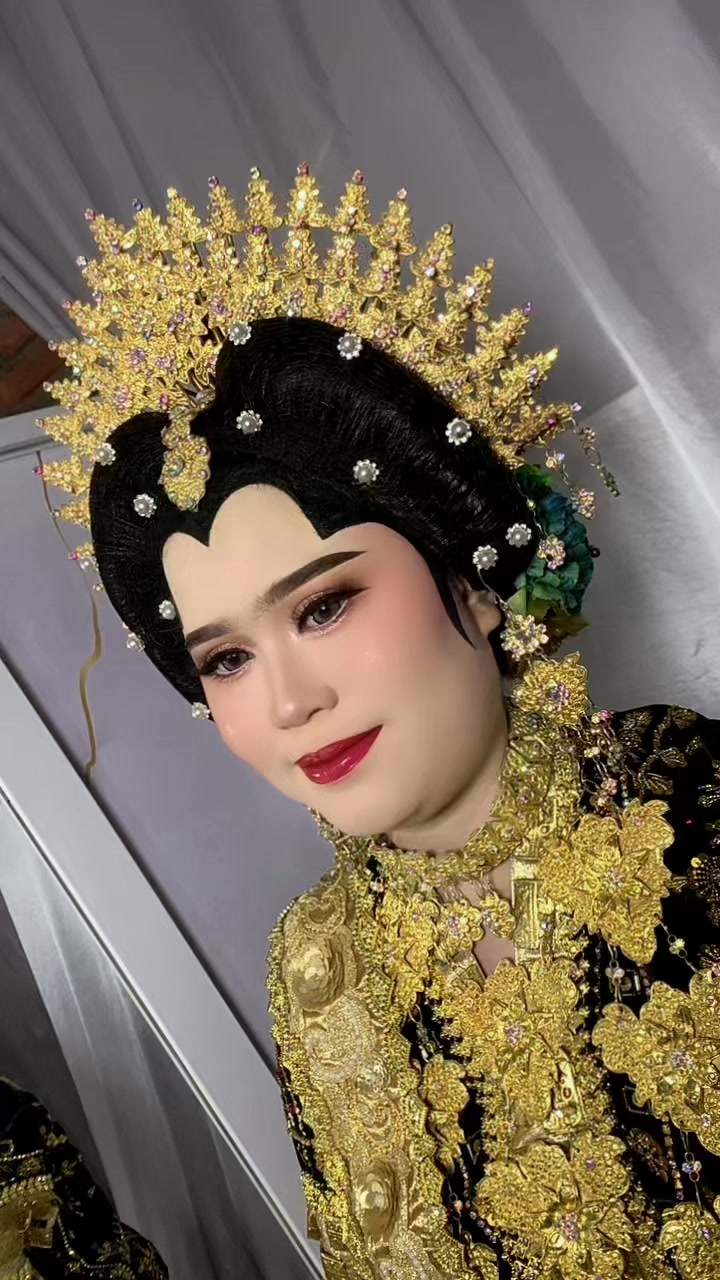 @hermawatimakeuphairdo,MUABone