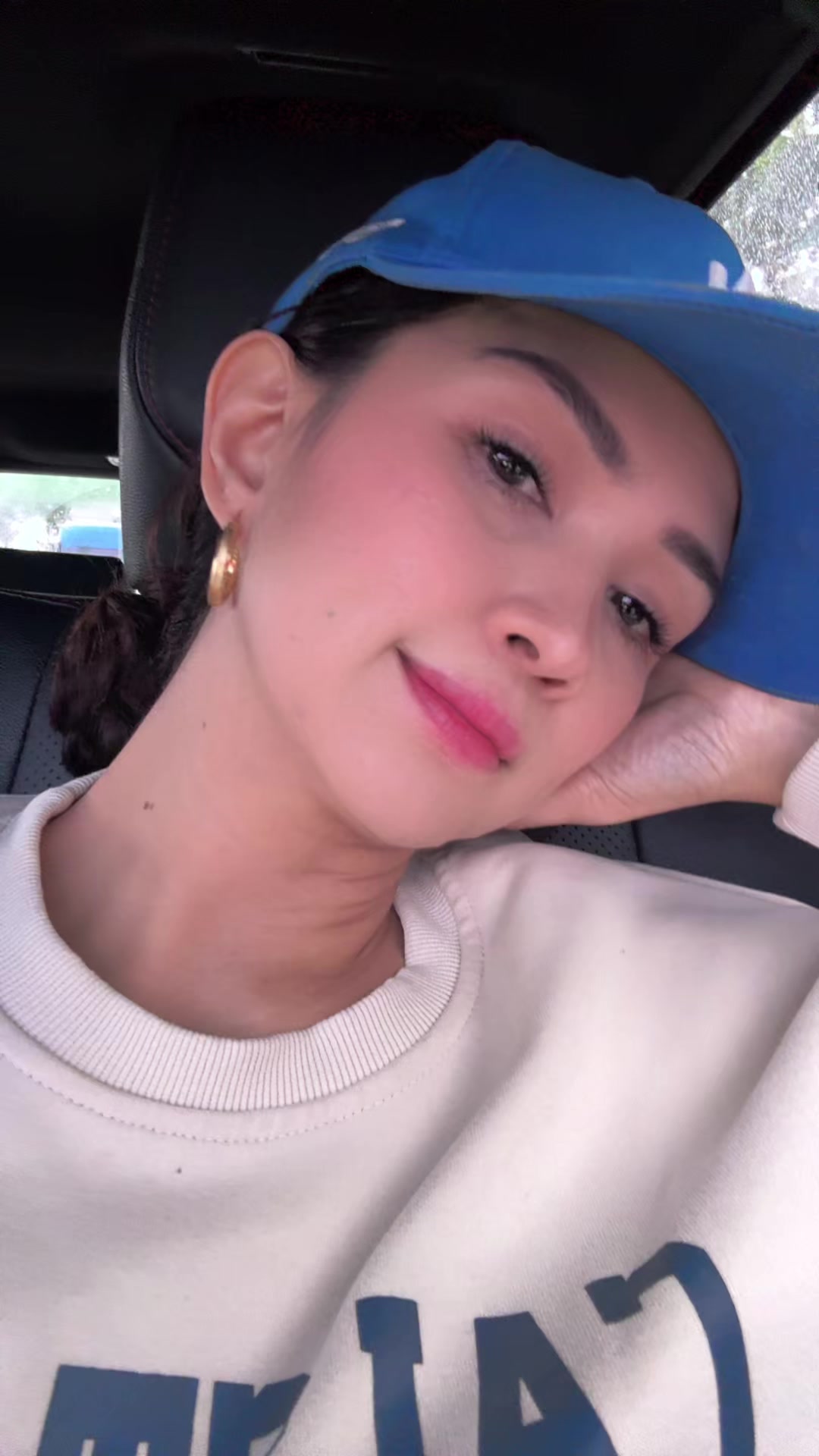 @Mariedelatorre05 on IG