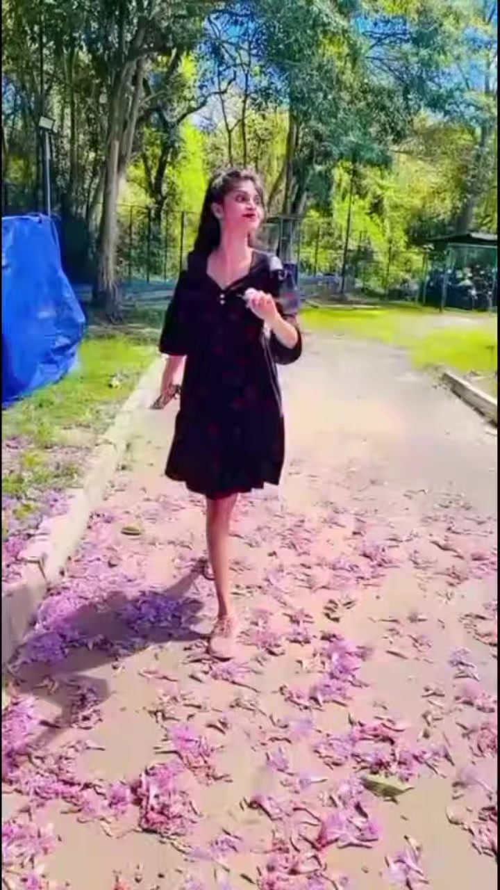 @Dilsha 🧚♱✨🧚