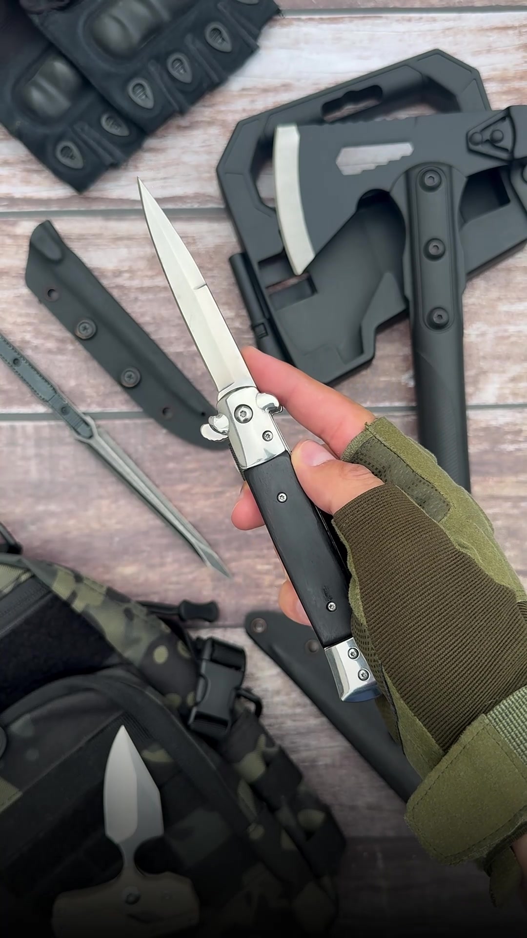 @survival.knives