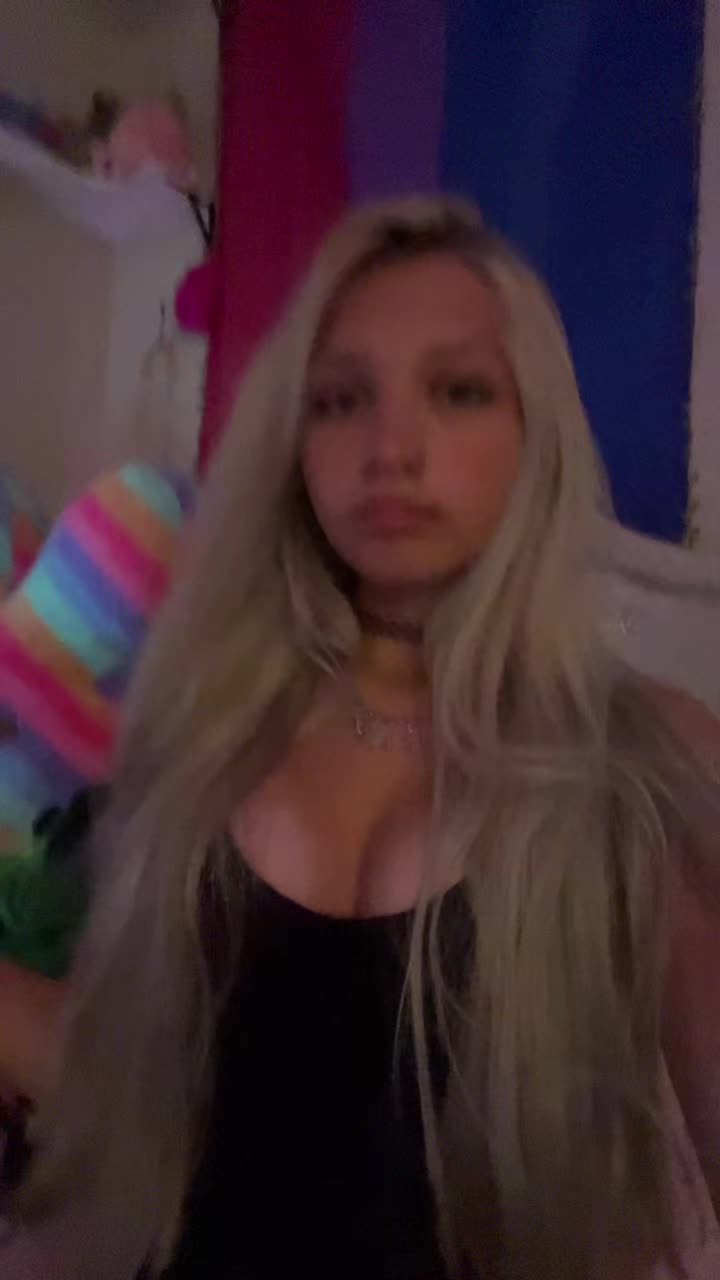 @autumn 🦇🦄