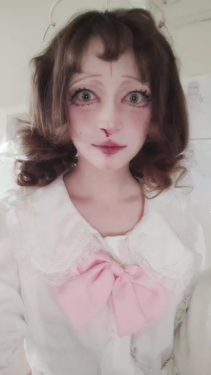@Lady Lily😼レディ・リリー😼🩷