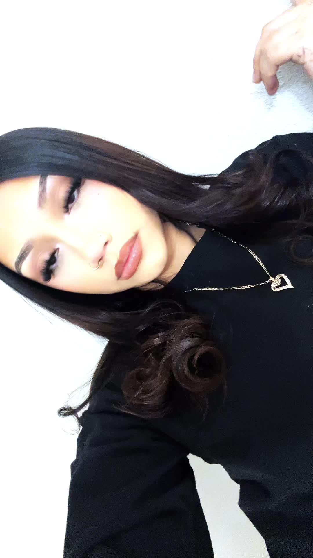 @envyia_