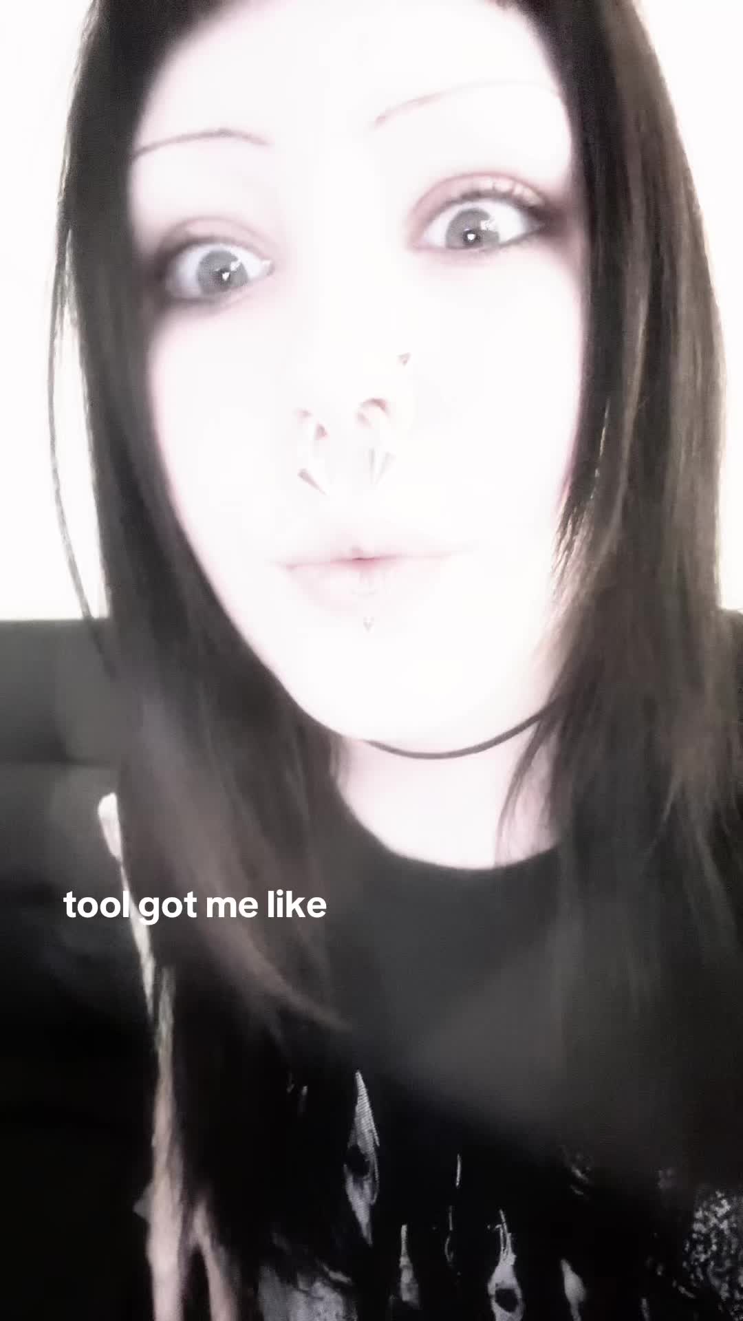 @aja 🧟&zwj;♀️