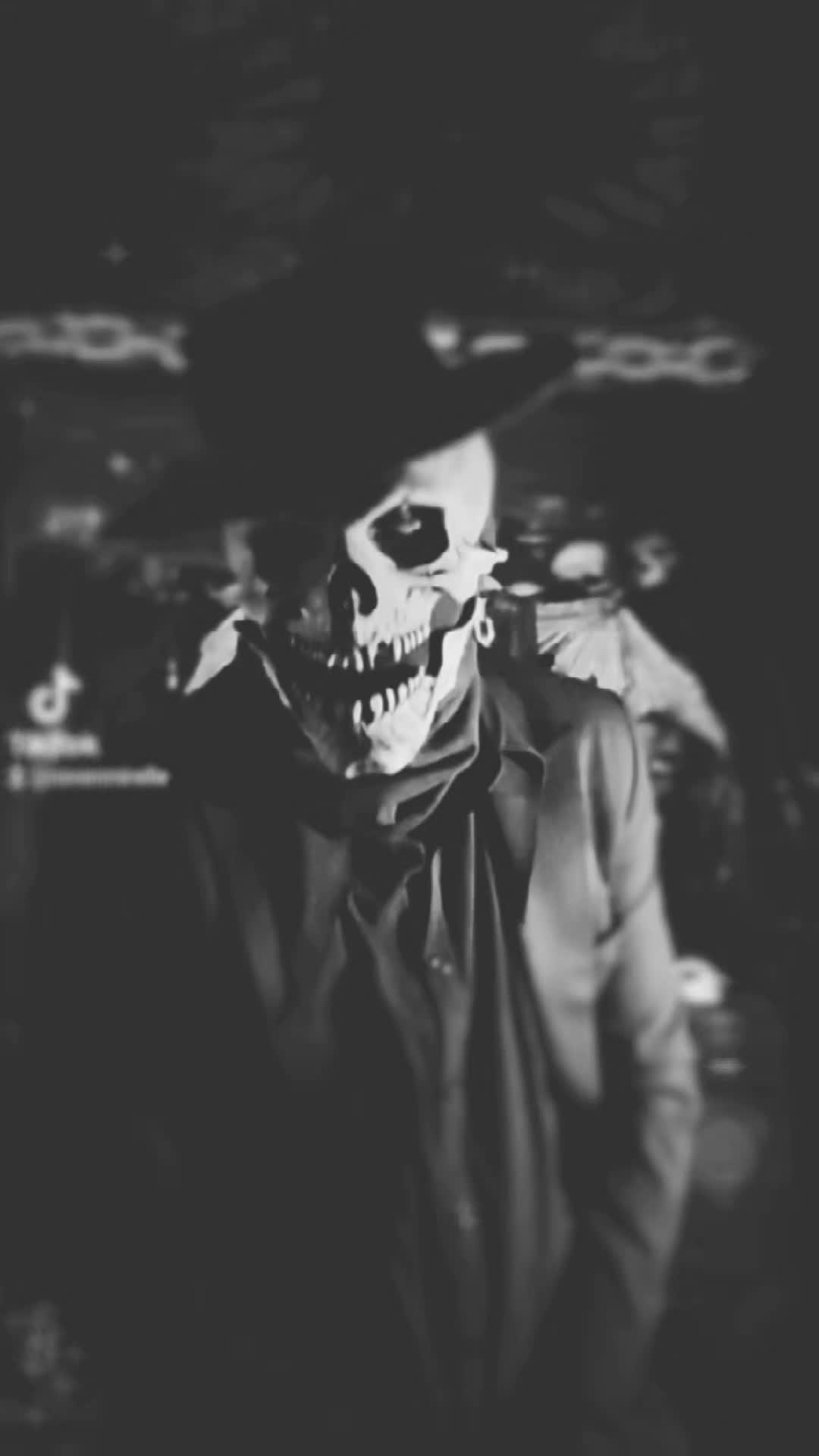 @DarkWonderland