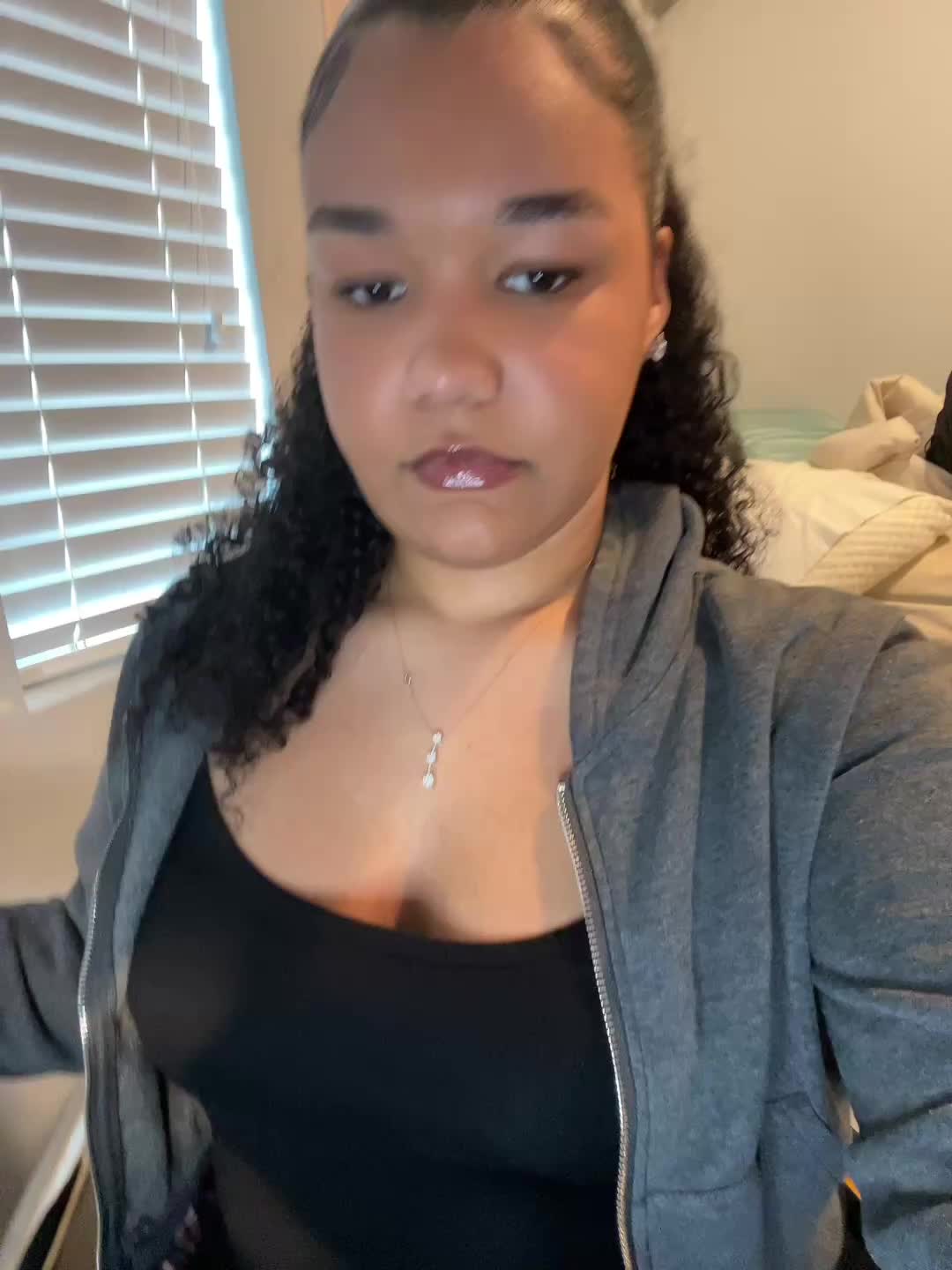 @avasimoneee