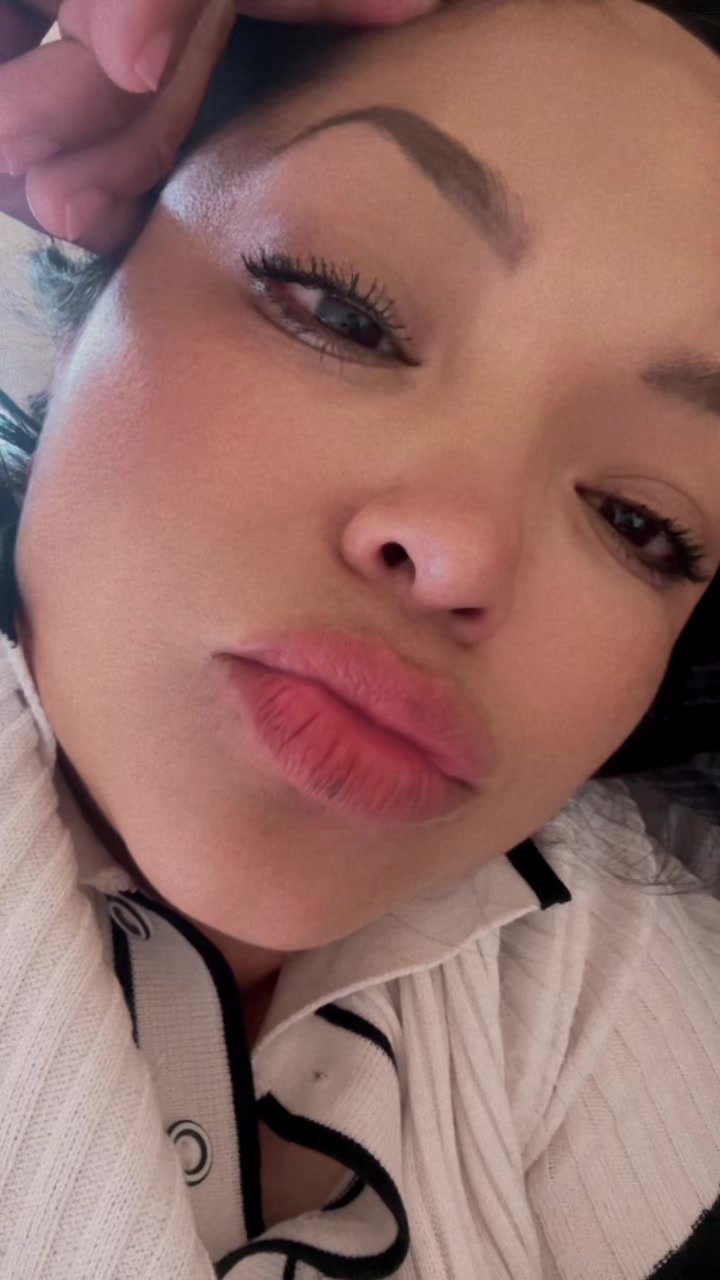 @Vickiie Enriquez