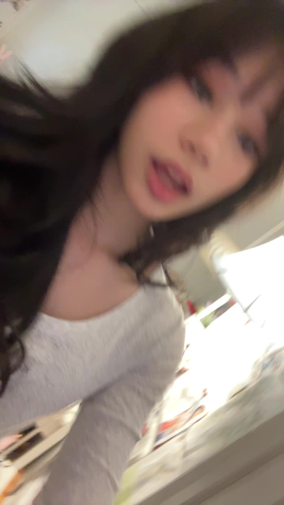 @:3