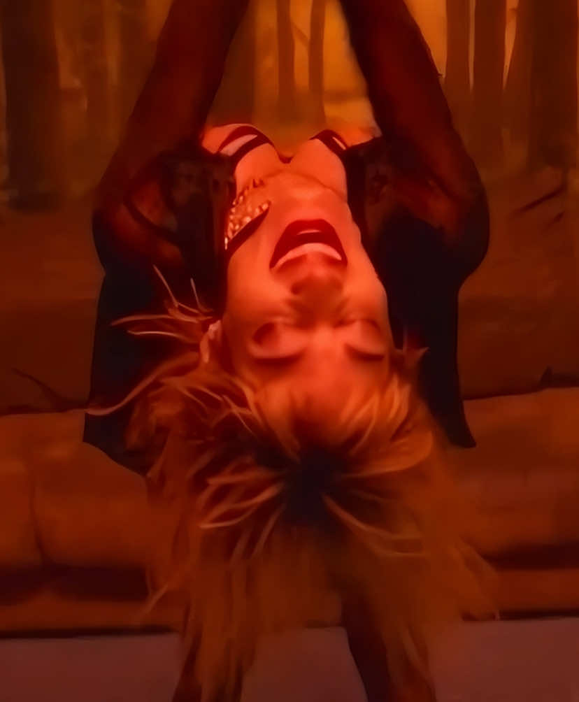 @𝔍𝔬𝔫𝔞𝔱𝔥𝔞𝔫