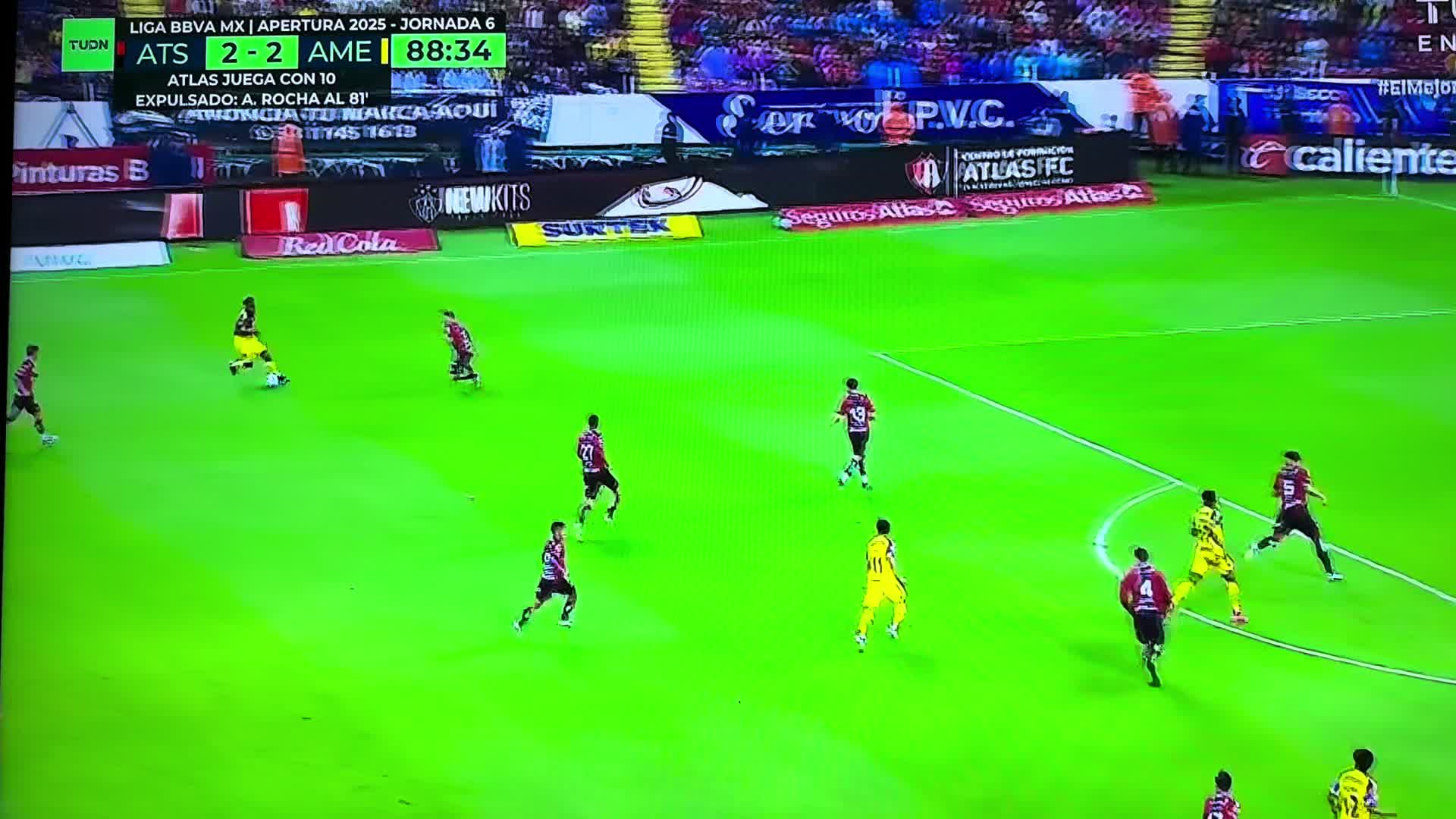 @Escamozo