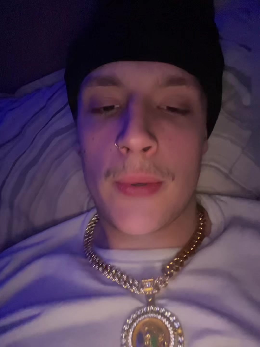 @👁️