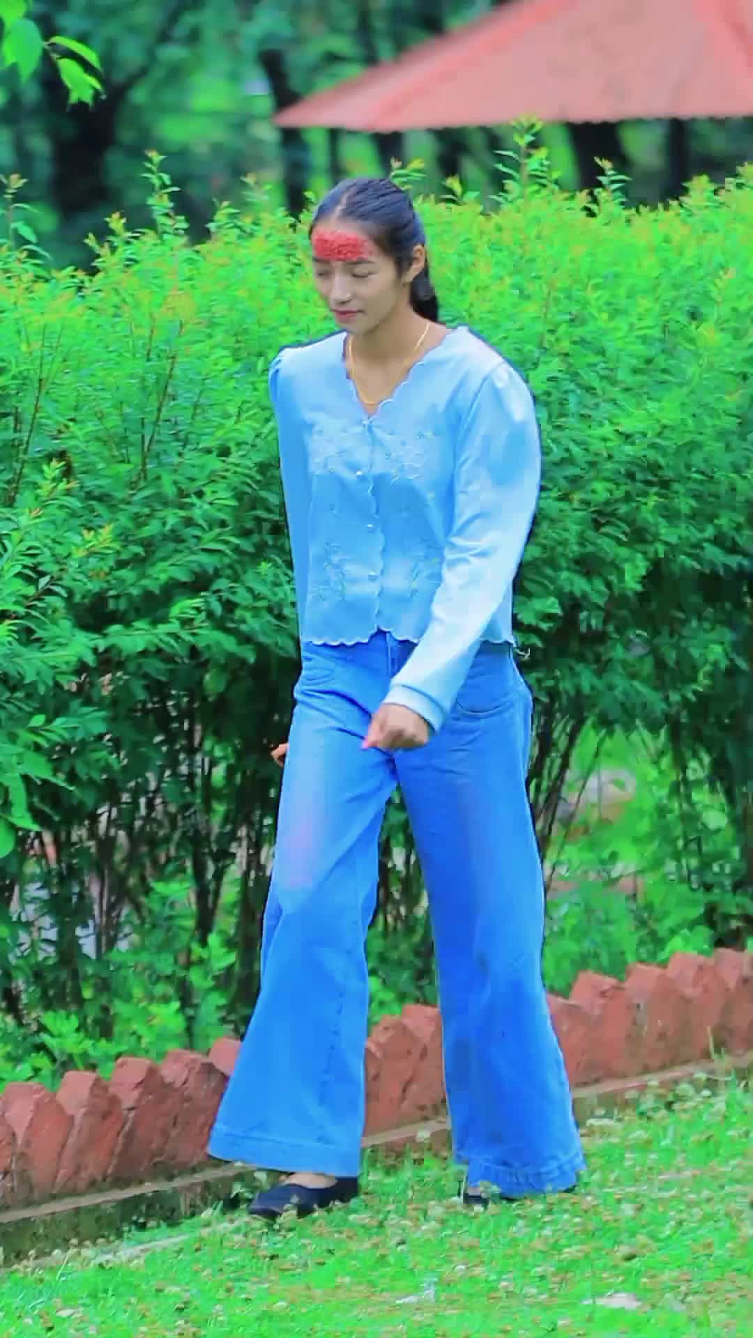 @Aaruuu😘🦋