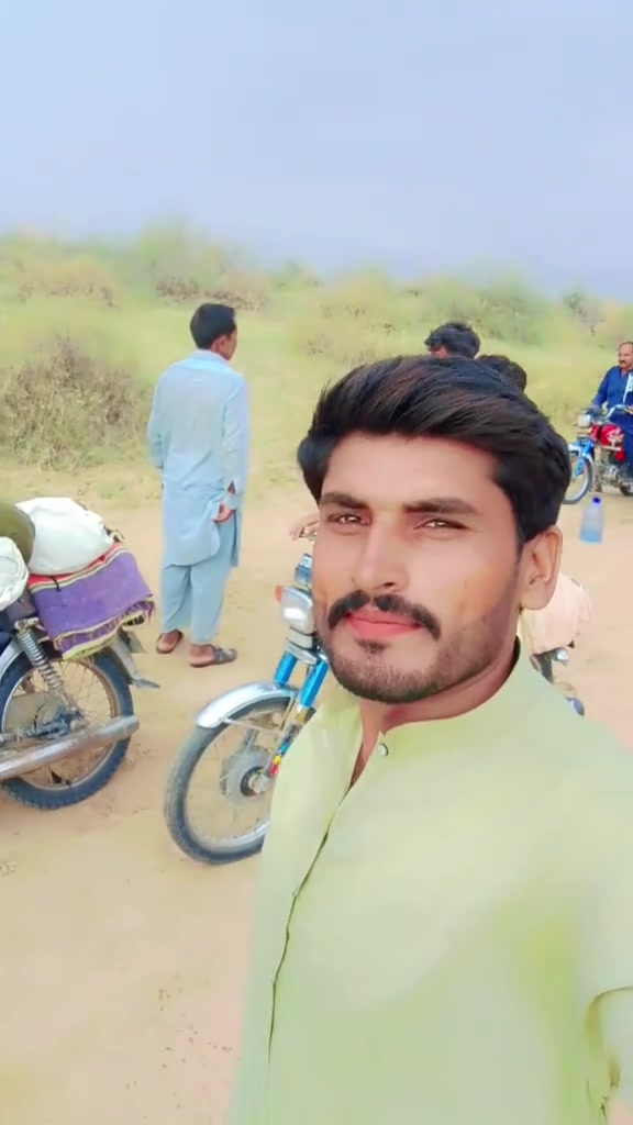 @DosT ZuBaiR huSSaiN🇵🇰