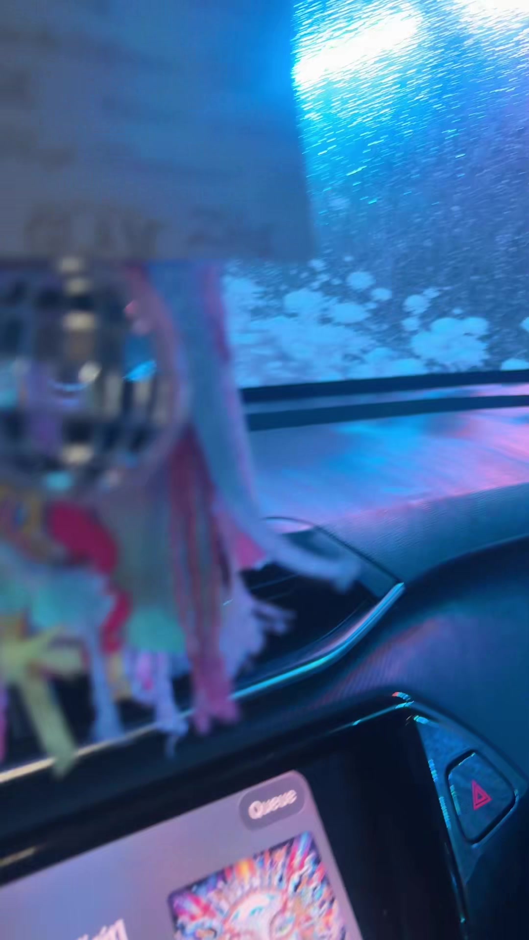 @👾