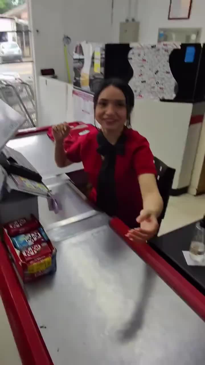 @𝗤𝗪𝗘𝗘𝗡 🇱🇷