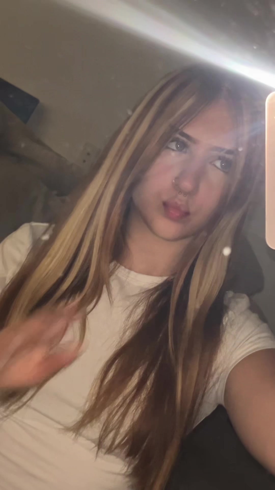 @💋.