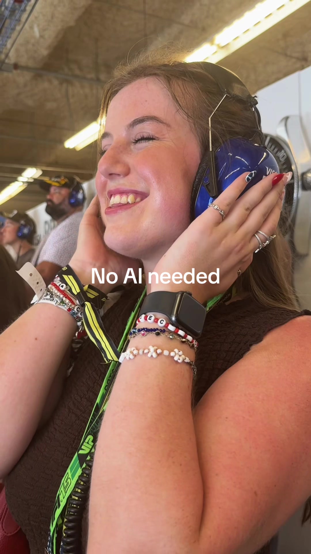 @Sammie🏎️