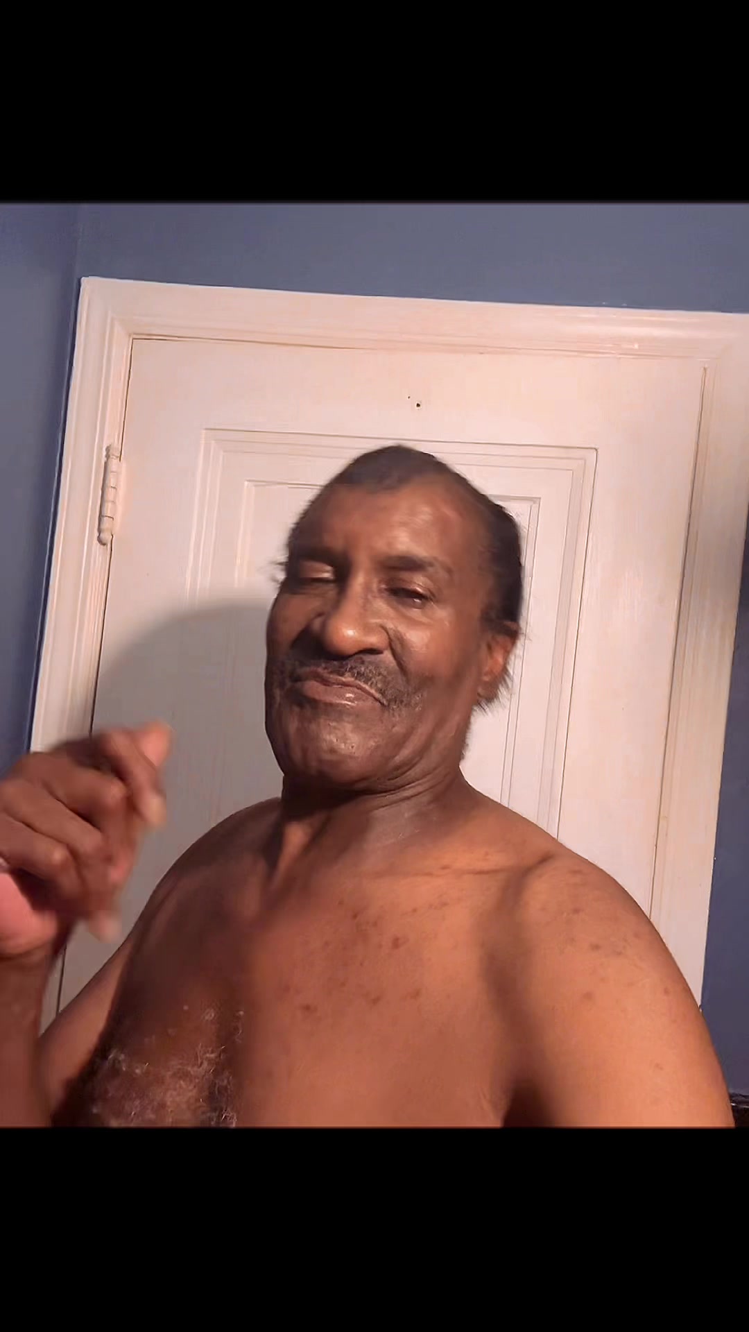 @Ronnie Walker