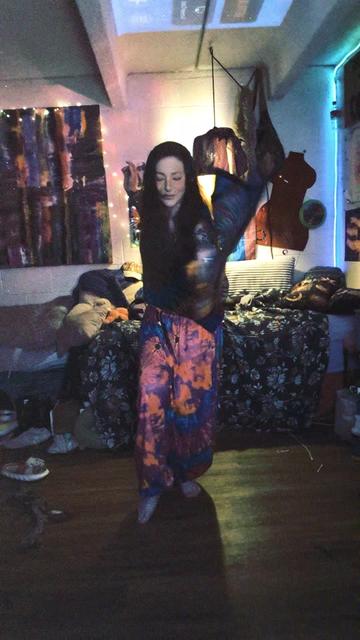 @🎶🦢Radical Hippy🦢🎶
