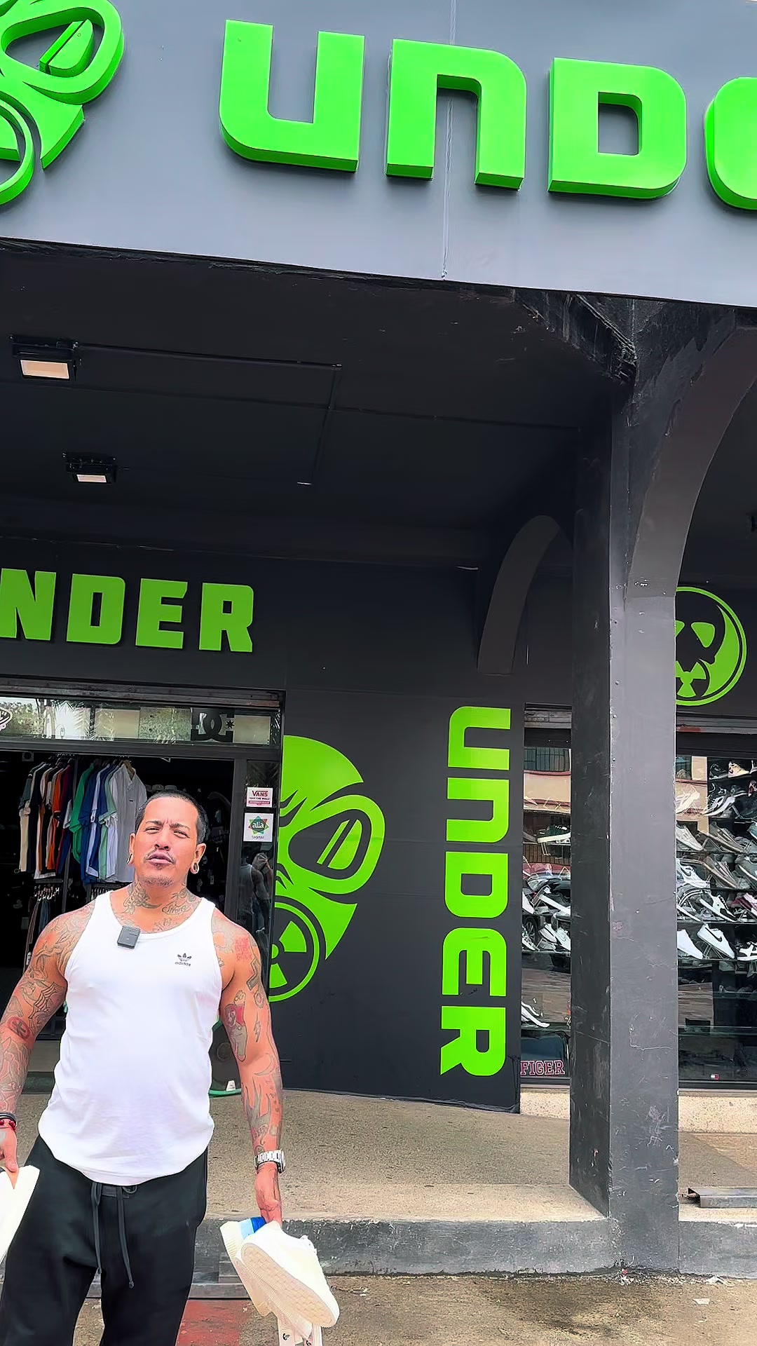 @Under Tienda Urbana