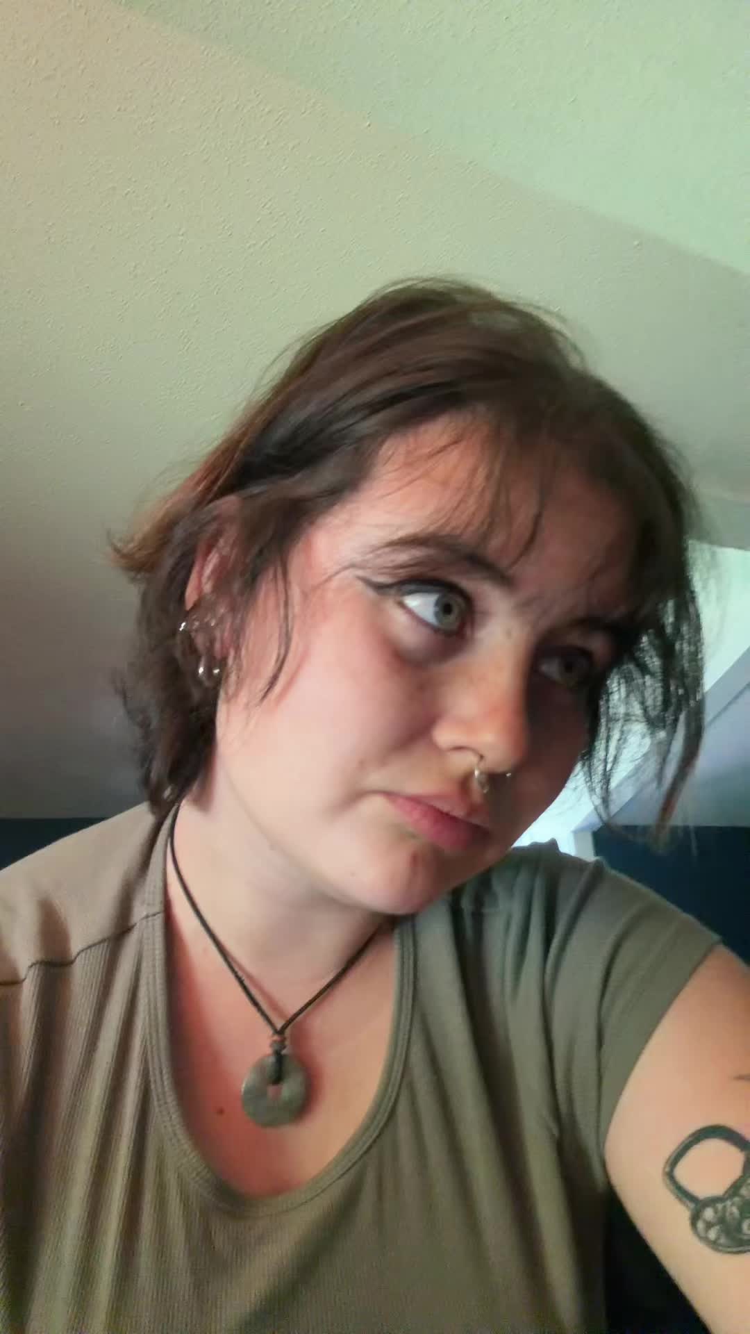 @graceless.eyes