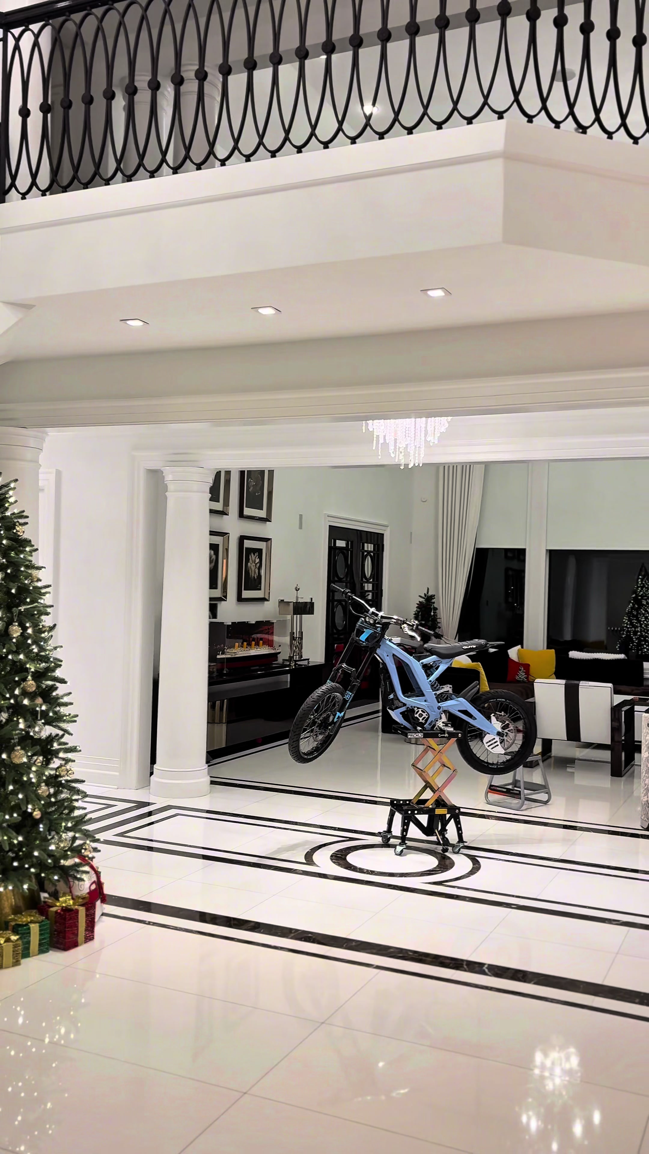 @Devan🌀