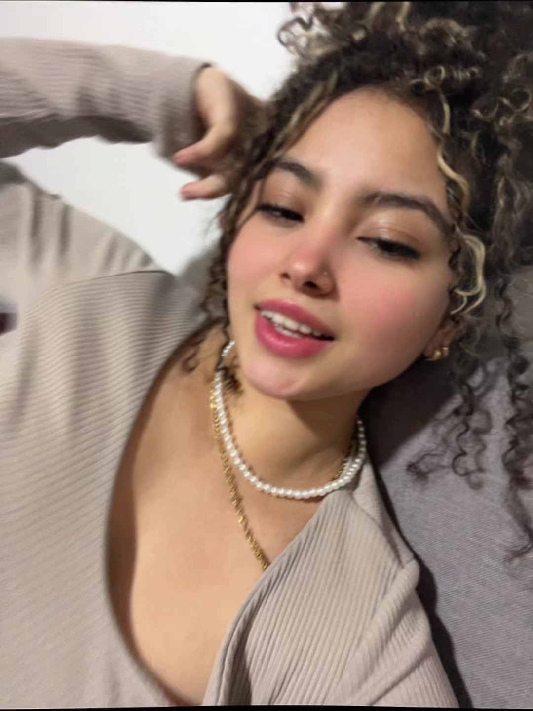 @Scarlethr_22