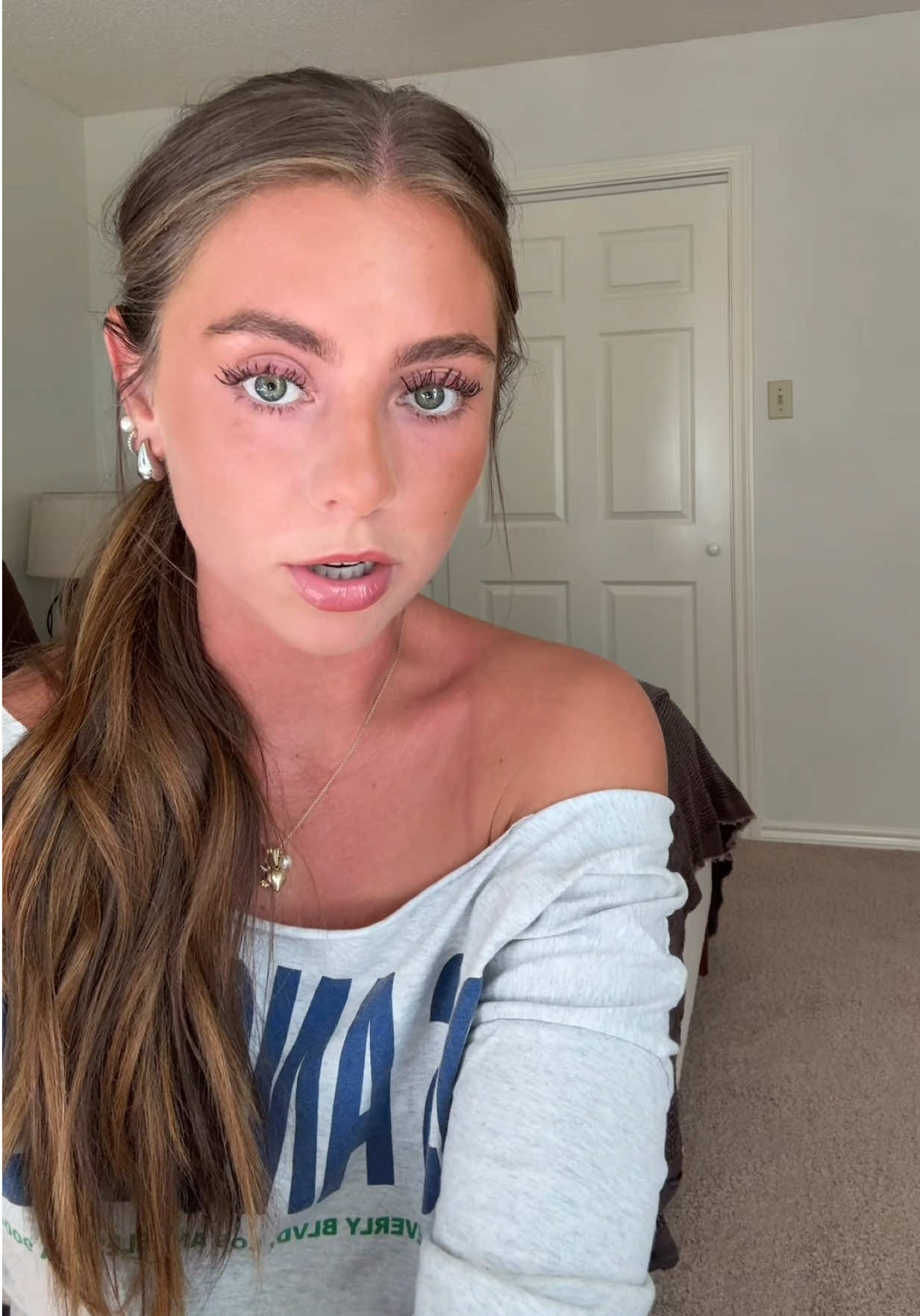 @mshellly