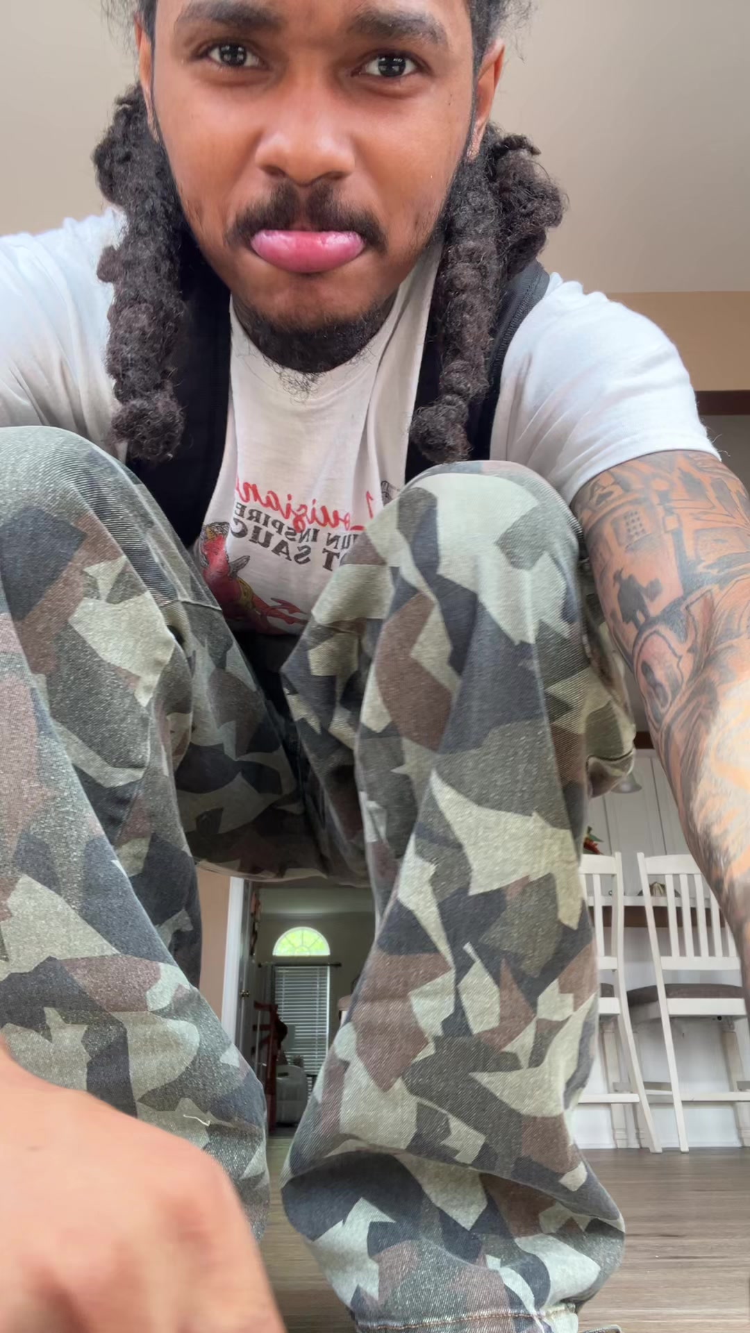 @🎒