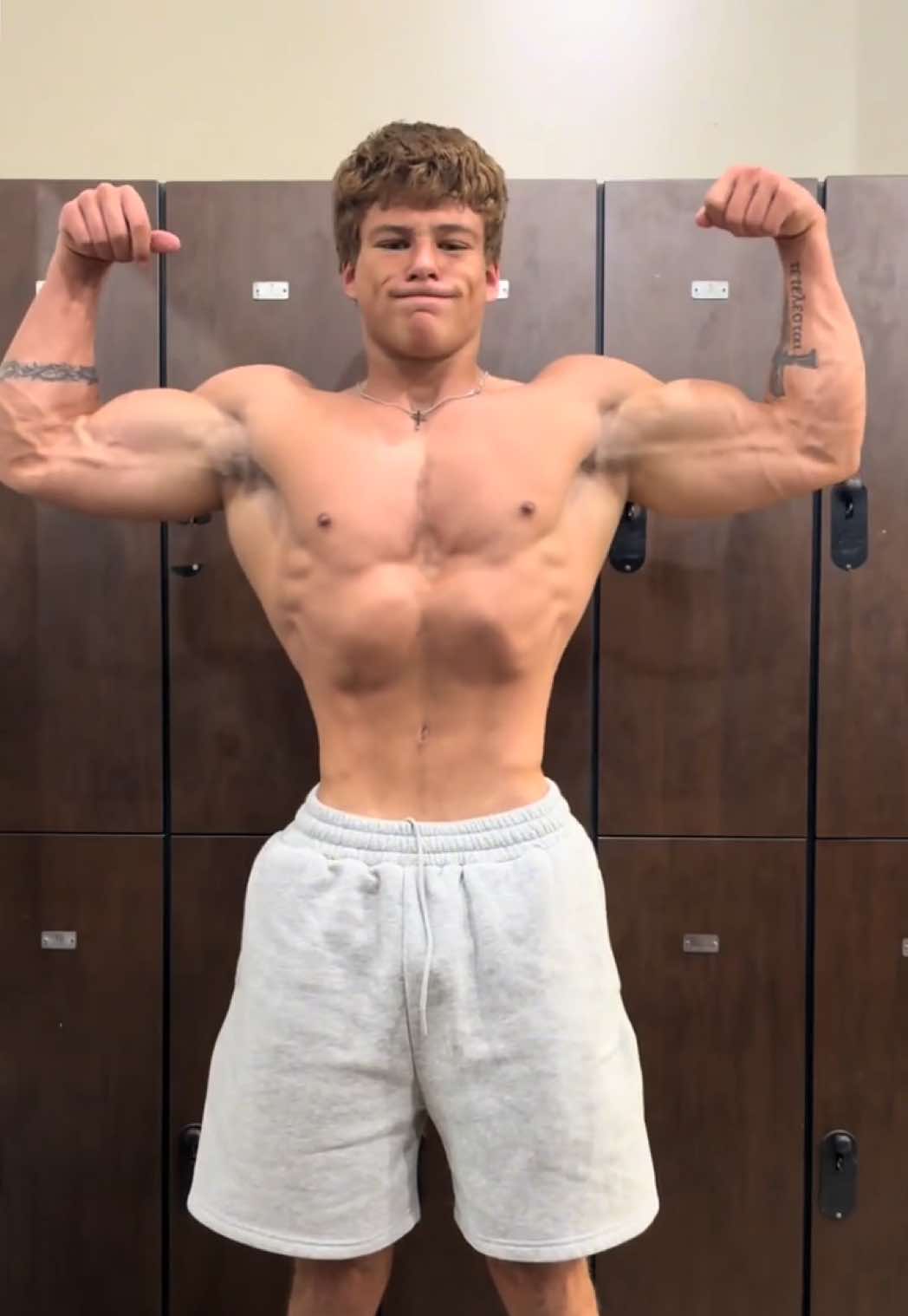@benjamin_domster