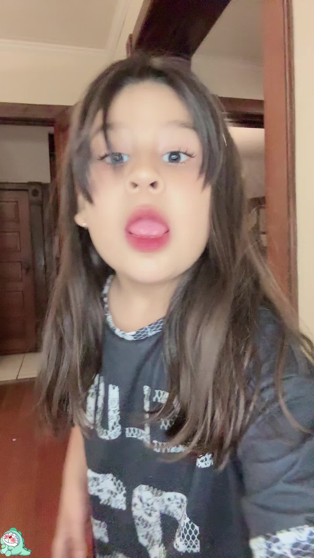 @Ana@