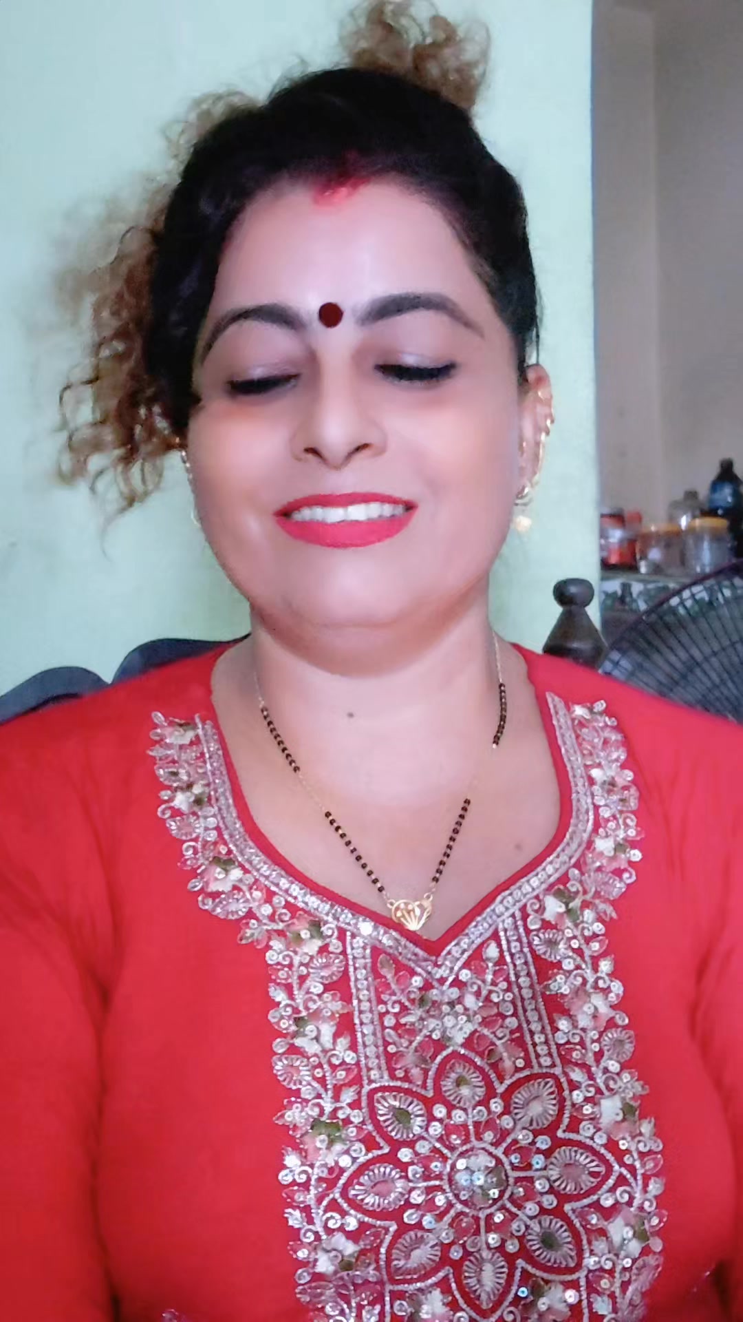 @its- me- juna(स्याङ्जालि चेली)