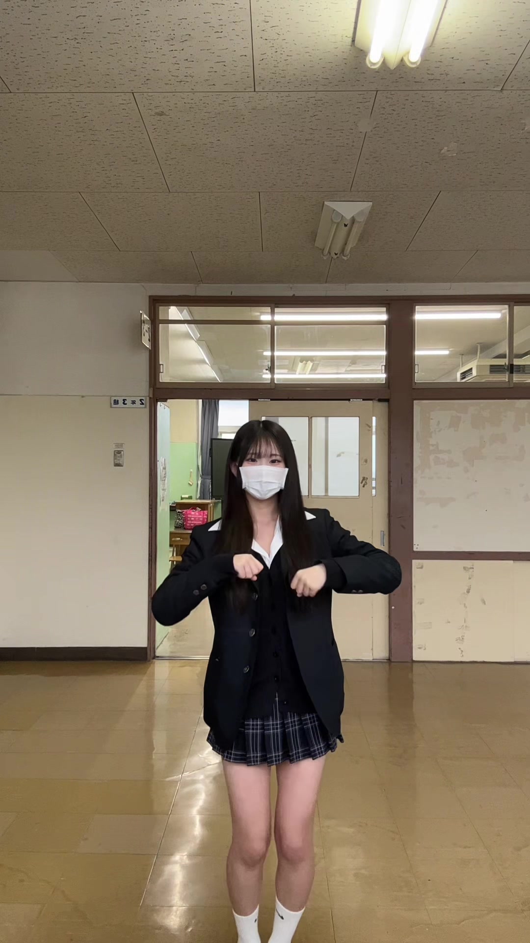 @あいる