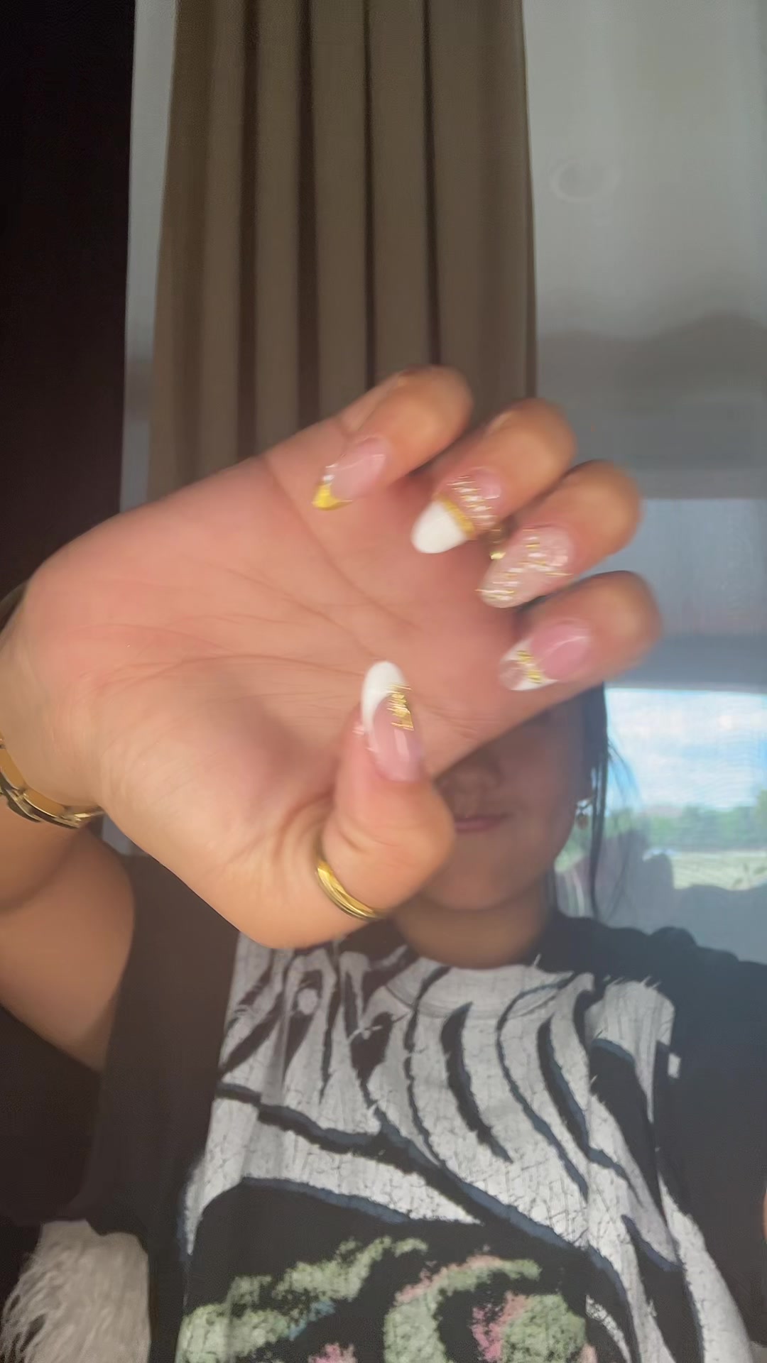 @Iyana