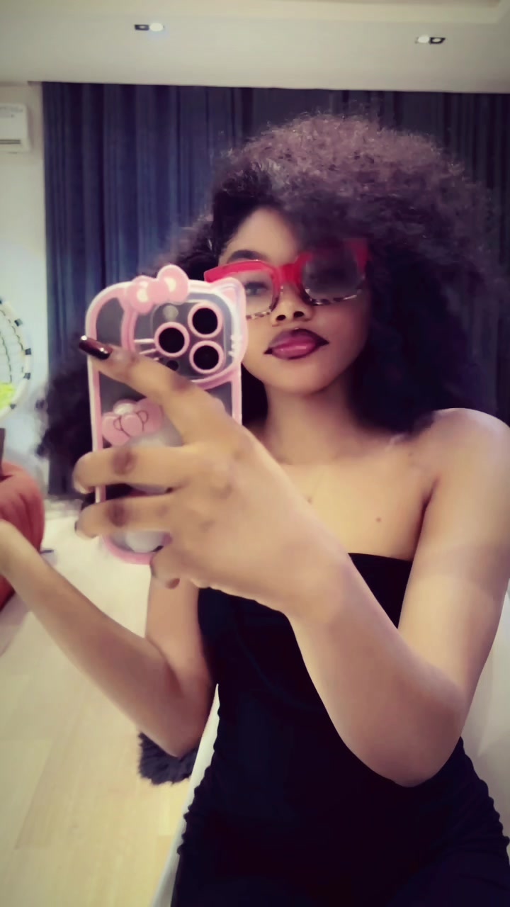 @ROSHEEDAT🎀🥂🌸❤️