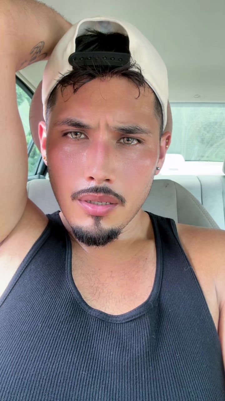 @Ojitos