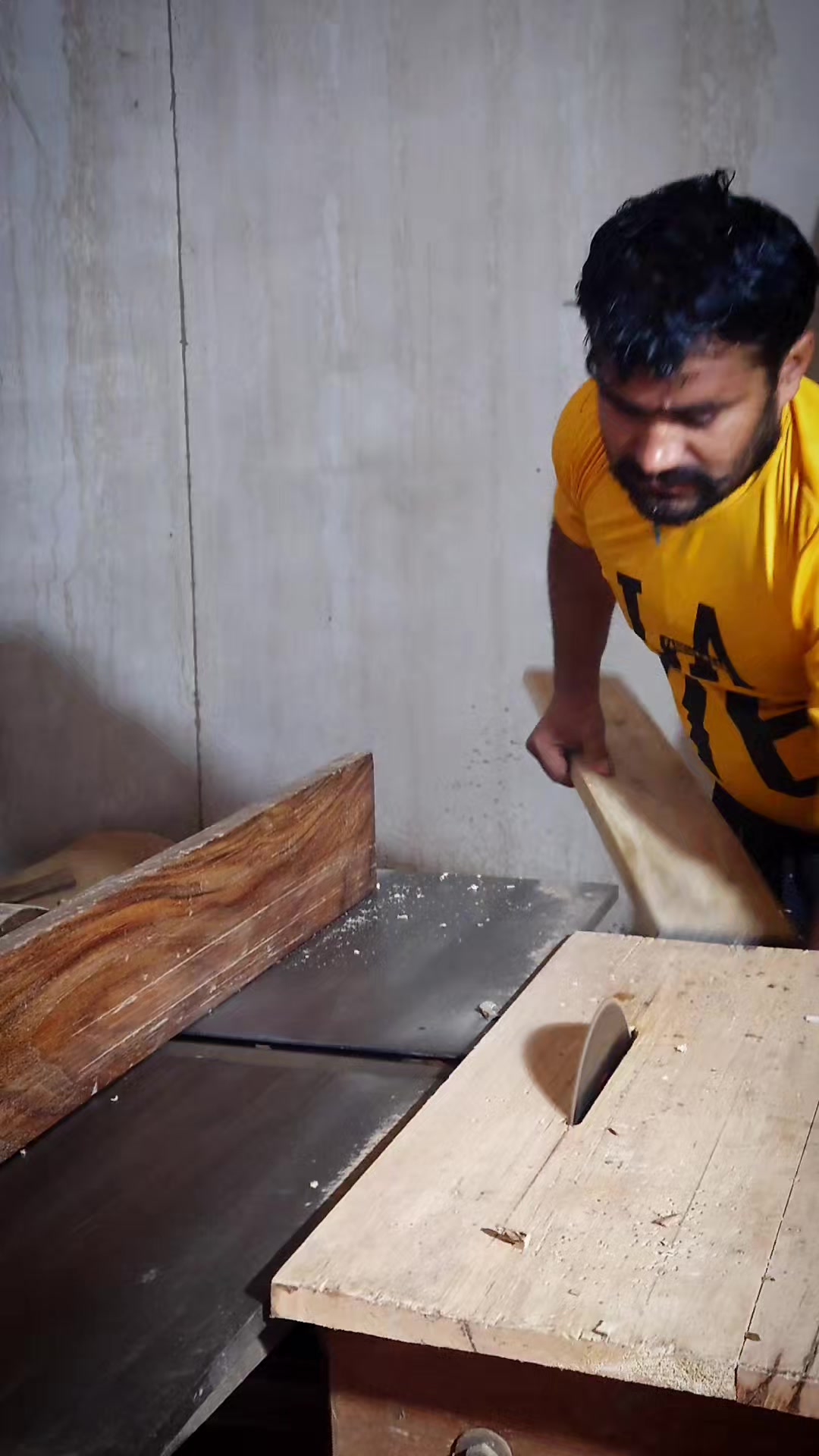@Akhtar Wood Master ๐ช๐ช