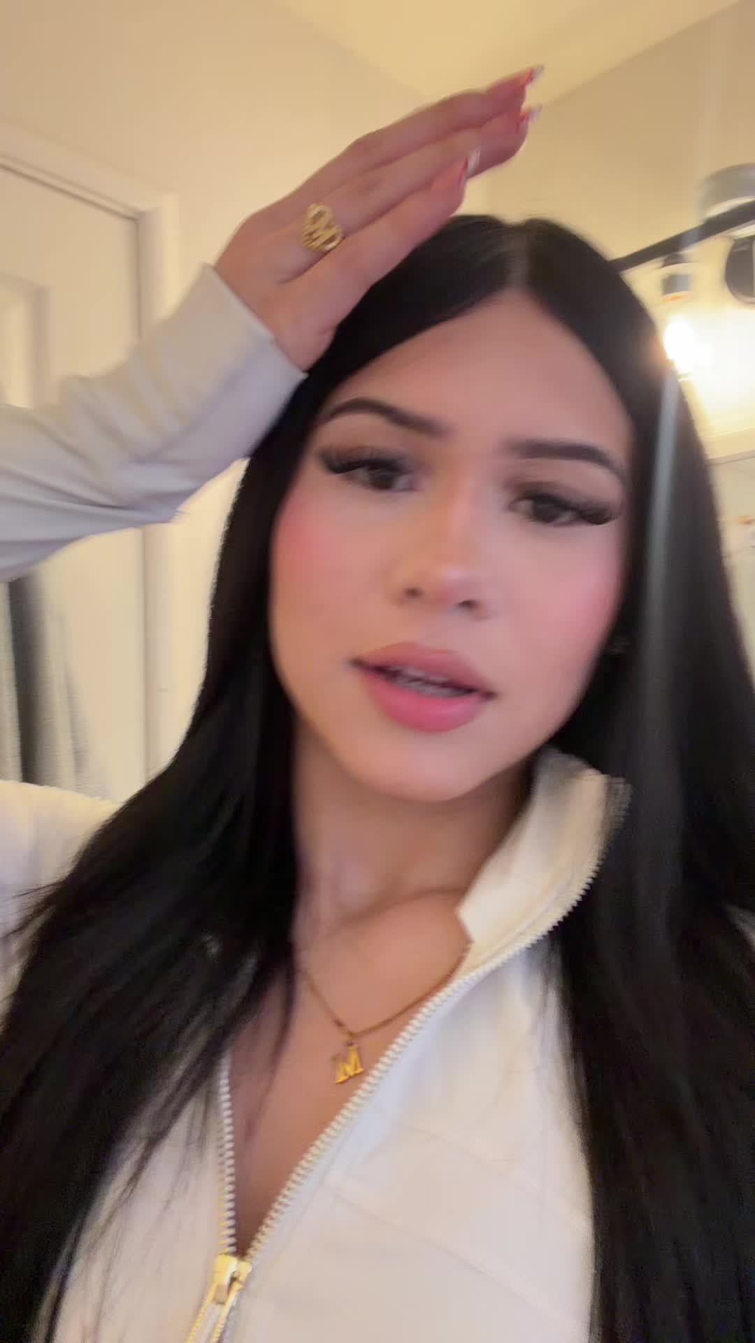 @mia