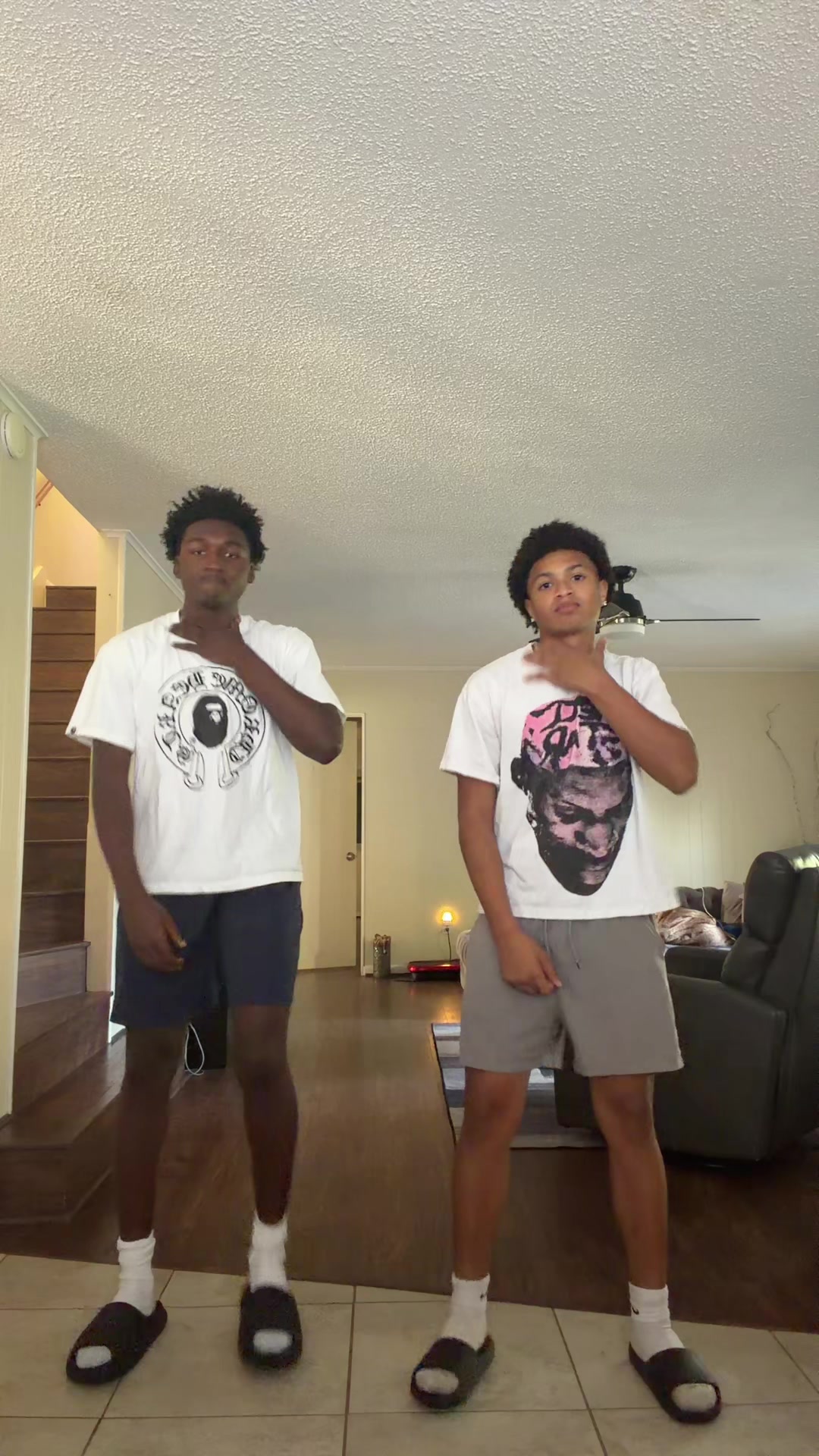 @Zo