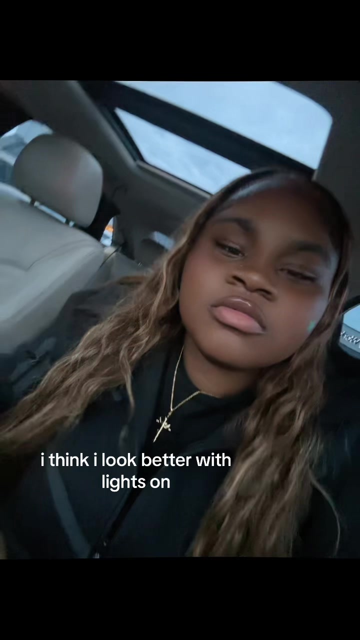 @PRETTY.LITTLE_THING