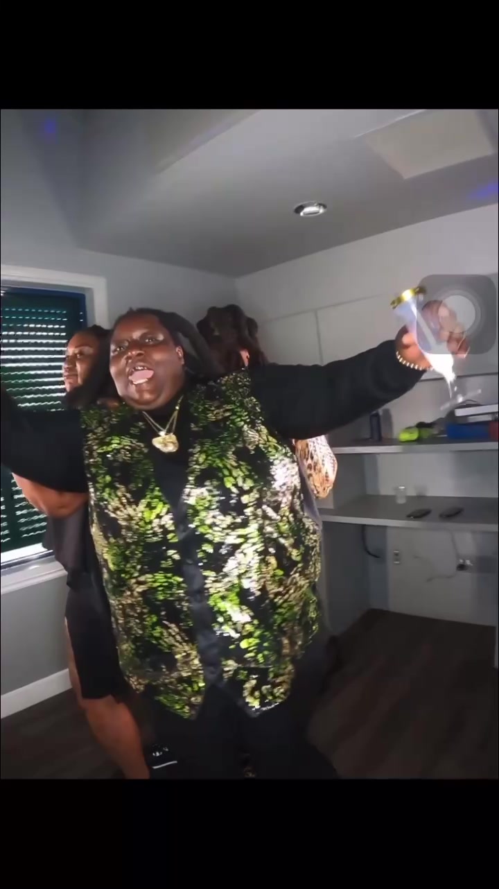 @bri2funny!