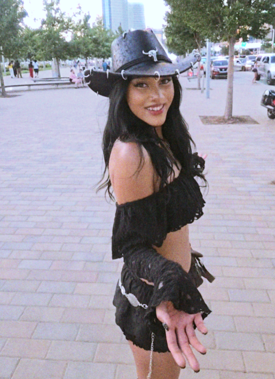 @viewtyra