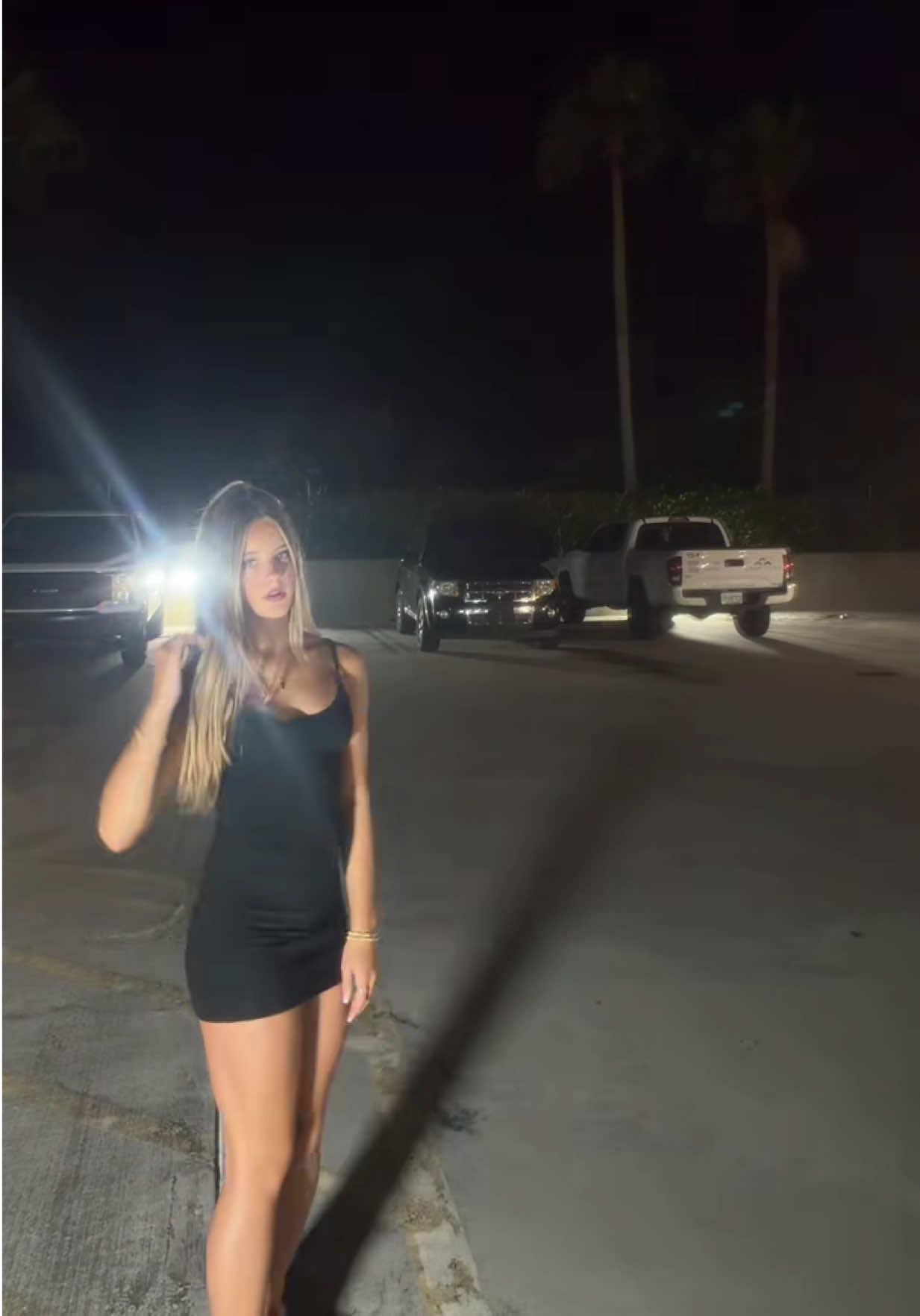 @alexisity