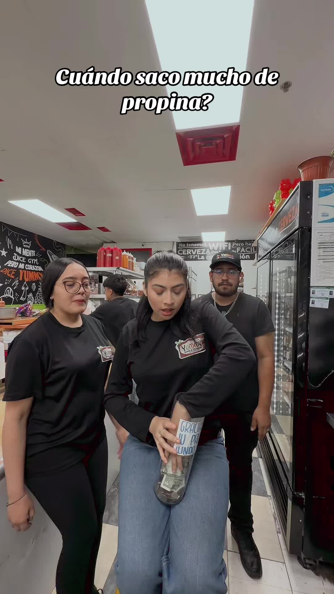 @Yummy snacks y micheladas