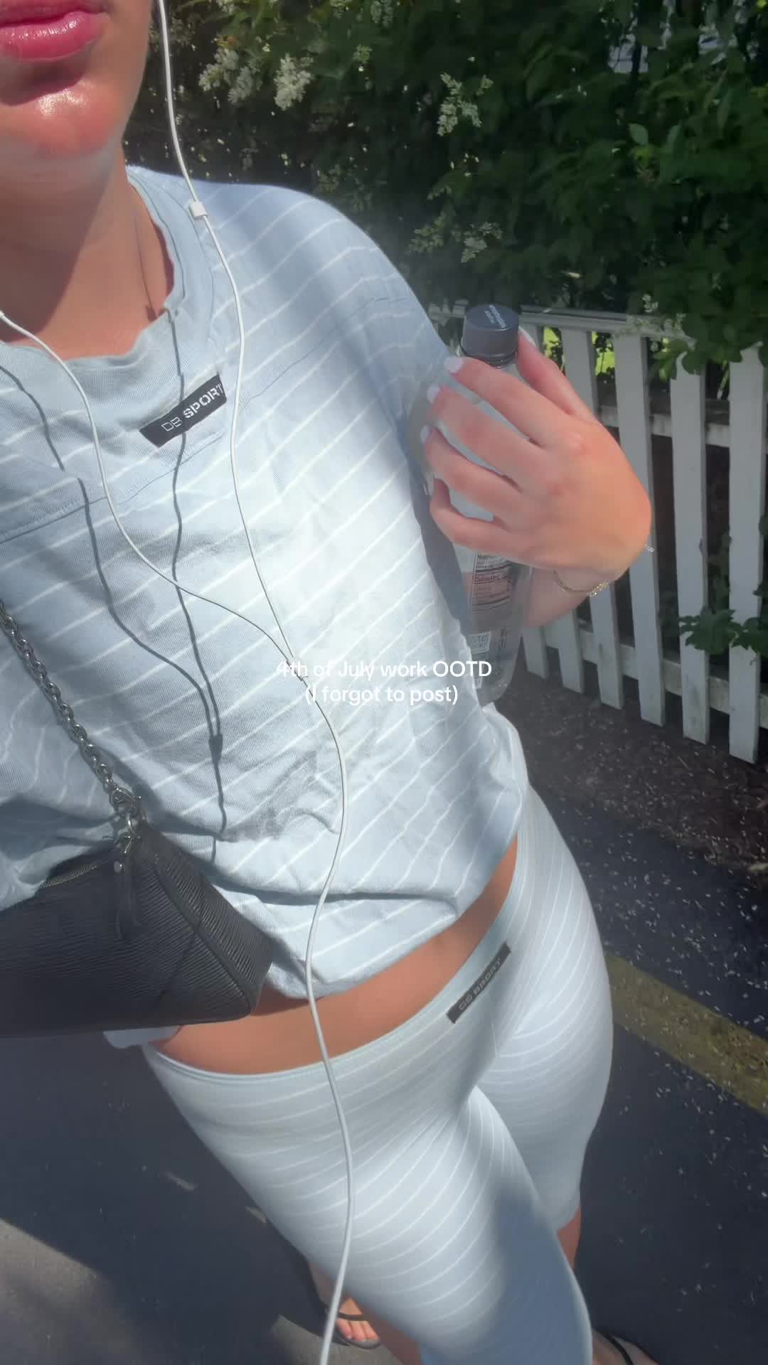 @demi